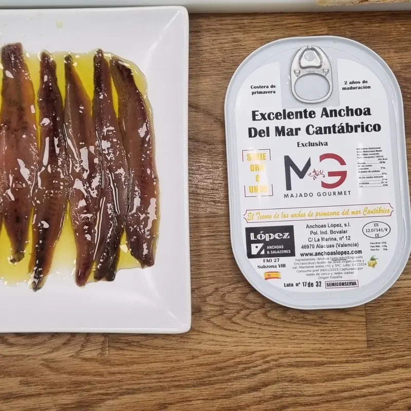 Anchoas Cantábrico PREMIUM Millesime - Primavera 8 filetes dobles - limpiadas a mano