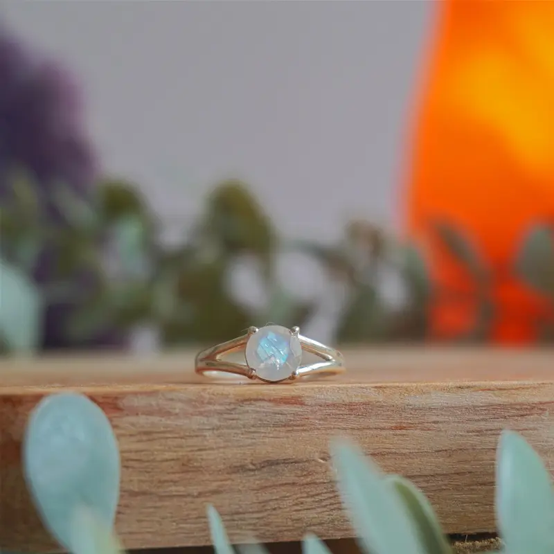 Anillo Piedra Luna | Energía femenina e intuición