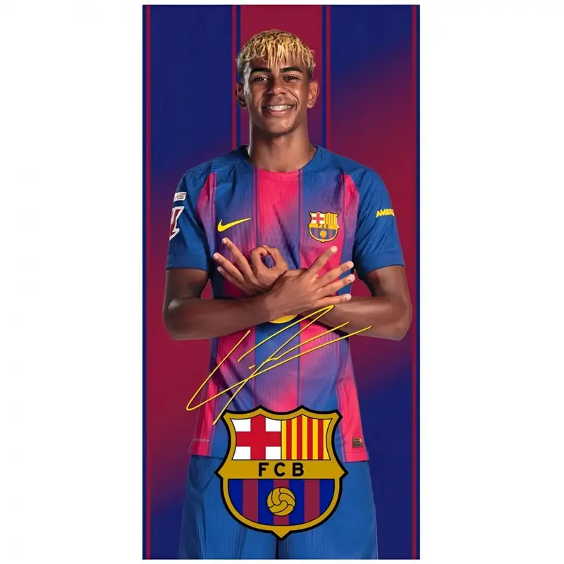 Toalla Playa Piscina Infantil FC Barcelona Lamine Yamal de frente 70x140cm