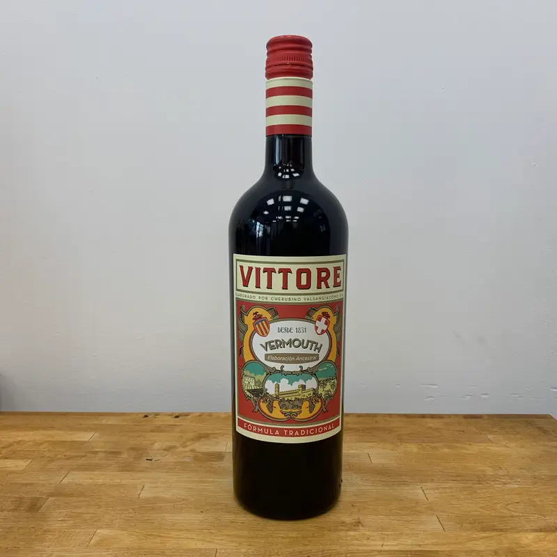 VERMUT TINTO